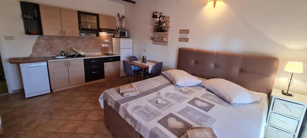Apartments Rogoznicka Oaza Rogoznica  Extérieur photo